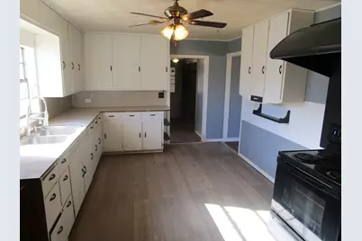 602 E Texas Street, Crowell, TX 79227 - Photo 16