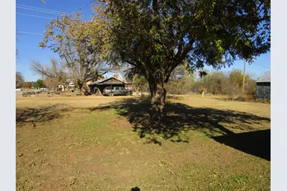 602 E Texas Street, Crowell, TX 79227 - Photo 8