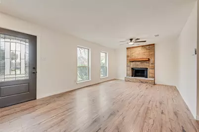 2736 E Wentwood Drive, Carrollton, TX 75007 - Photo 8