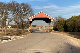 33068 Woodcrest Dr, Whitney, TX 76692 - Photo 1