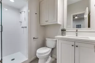 8931 Club Creek Cir, Dallas, TX 75238 - Photo 22