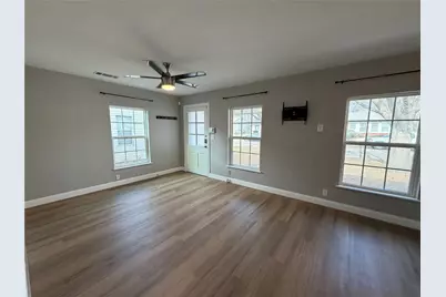 4205 Valentine Street, Fort Worth, TX 76107 - Photo 4