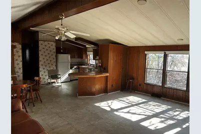 194 Lakeview Court, Sunset, TX 76270 - Photo 16
