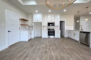 2507 Lakeridge Dr, Granbury, TX 76048 - Photo 4