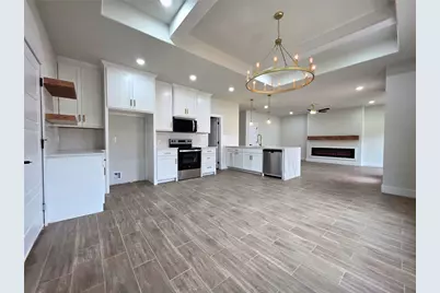 2507 Lakeridge Drive, Granbury, TX 76048 - Photo 2