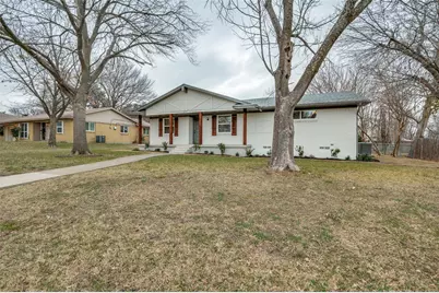 225 Highridge Drive, DeSoto, TX 75115 - Photo 2