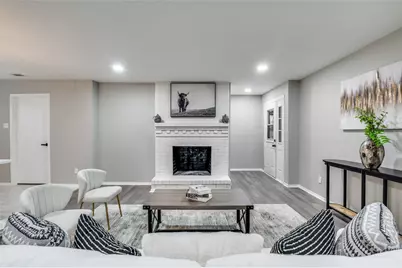 225 Highridge Drive, DeSoto, TX 75115 - Photo 4