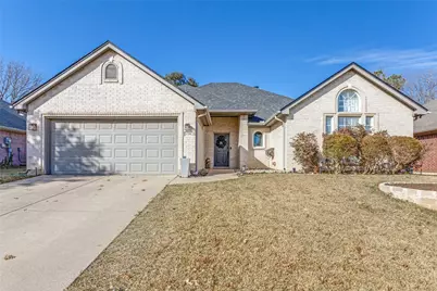 1048 Roundrock Drive, Saginaw, TX 76179 - Photo 1