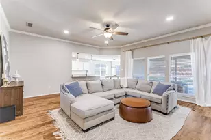 1048 Roundrock Dr, Saginaw, TX 76179 - Photo 4