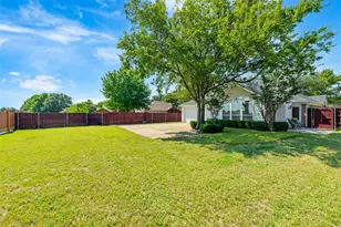 1253 Hershey Ln, Lewisville, TX 75077 - Photo 2