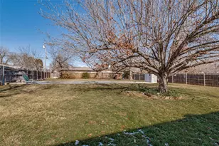 5416 Dartmouth Ave, River Oaks, TX 76114 - Photo 4