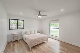 3641 Timberview Rd, Dallas, TX 75229 - Photo 22