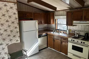 194 Lakeview, Sunset, TX 76270 - Photo 20