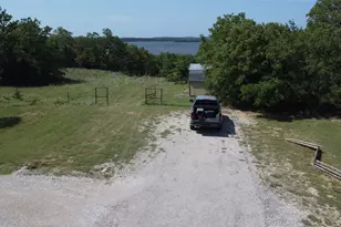 194 Lakeview, Sunset, TX 76270 - Photo 14