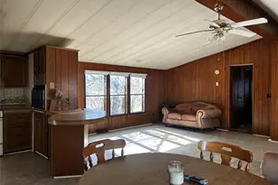 194 Lakeview, Sunset, TX 76270 - Photo 16