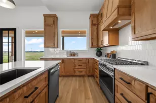 496 Willow Moon Ranch Rd, Crawford, TX 76638 - Photo 10