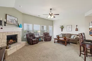 6806 Bear Ln, Greenville, TX 75402 - Photo 10