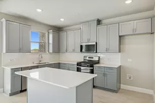 625 Hutchinson Ln, Lewisville, TX 75077 - Photo 4