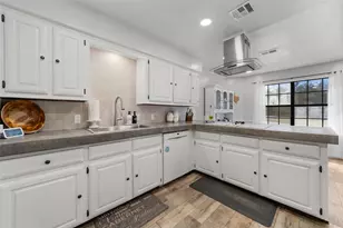 162 High Ridge Dr, Bruceville, TX 76630 - Photo 12