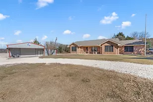 162 High Ridge Dr, Bruceville, TX 76630 - Photo 2