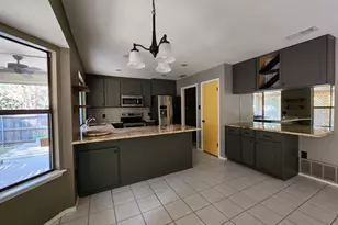 3920 Woodruff Ct, Arlington, TX 76017 - Photo 6