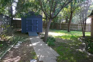 3920 Woodruff Ct, Arlington, TX 76017 - Photo 36