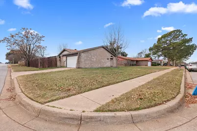 7636 Castillo Road, Fort Worth, TX 76112 - Photo 26