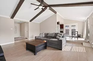 7636 Castillo Rd, Fort Worth, TX 76112 - Photo 6