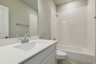 548 Hutchinson Ln, Lewisville, TX 75077 - Photo 12