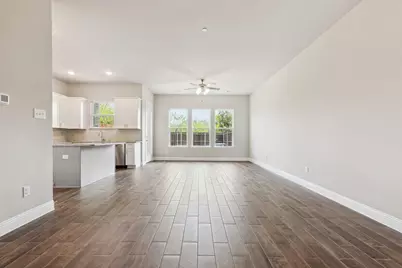 548 Hutchinson Lane, Lewisville, TX 75077 - Photo 6