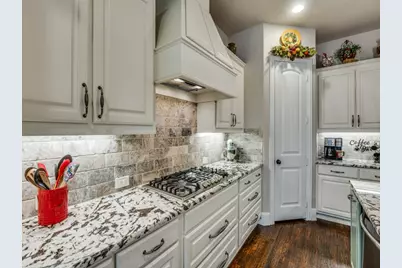 204 Shadow Creek Lane, Lake Dallas, TX 75065 - Photo 14