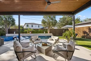 9733 Mixon Dr, Dallas, TX 75220 - Photo 4