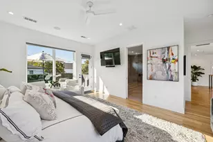 9733 Mixon Dr, Dallas, TX 75220 - Photo 18