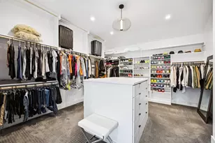 9733 Mixon Dr, Dallas, TX 75220 - Photo 16