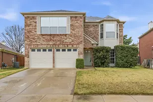 919 Waterford Way, Euless, TX 76039 - Photo 1