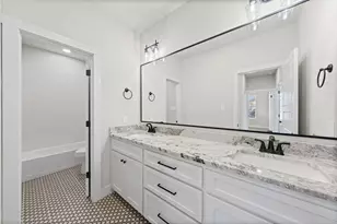 900 Day Star Dr, Hewitt, TX 76643 - Photo 32