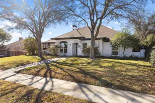 3005 Club Hill Dr, Garland, TX 75043 - Photo 4