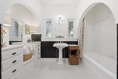 1929 Forest Park Boulevard, Fort Worth, TX 76110 - Photo 16