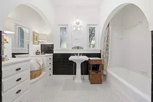 1929 Forest Park Blvd, Fort Worth, TX 76110 - Photo 16