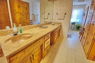 200 Louise St, Nocona, TX 76255 - Photo 14