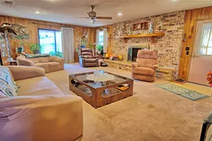 200 Louise St, Nocona, TX 76255 - Photo 10