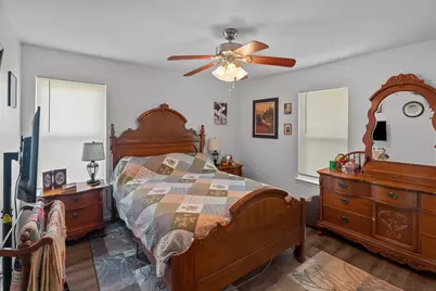 107 Woodard Avenue, Cleburne, TX 76033 - Photo 10