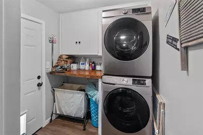 107 Woodard Avenue, Cleburne, TX 76033 - Photo 8