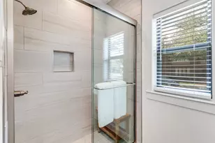 10750 Park Village Pl, Dallas, TX 75230 - Photo 12