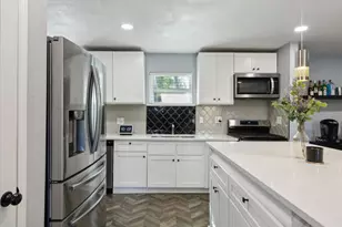 2630 Springvale Dr, Farmers Branch, TX 75234 - Photo 8