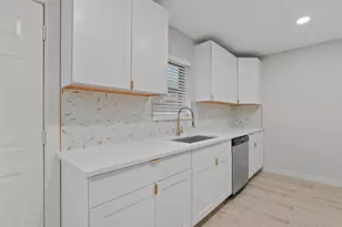 4009 Charter Dr, Garland, TX 75043 - Photo 8