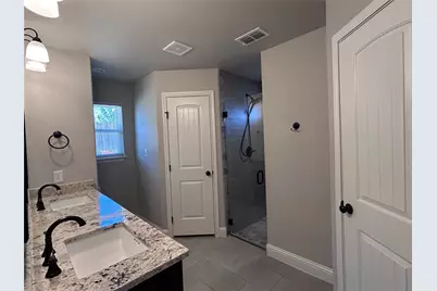 5416 Belaire Circle, Granbury, TX 76048 - Photo 14