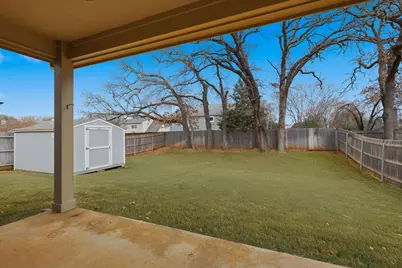 315 Faith Drive, Euless, TX 76039 - Photo 32