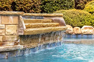 3939 Courtshire Dr, Dallas, TX 75229 - Photo 36