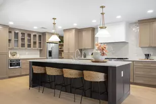 3939 Courtshire Dr, Dallas, TX 75229 - Photo 2